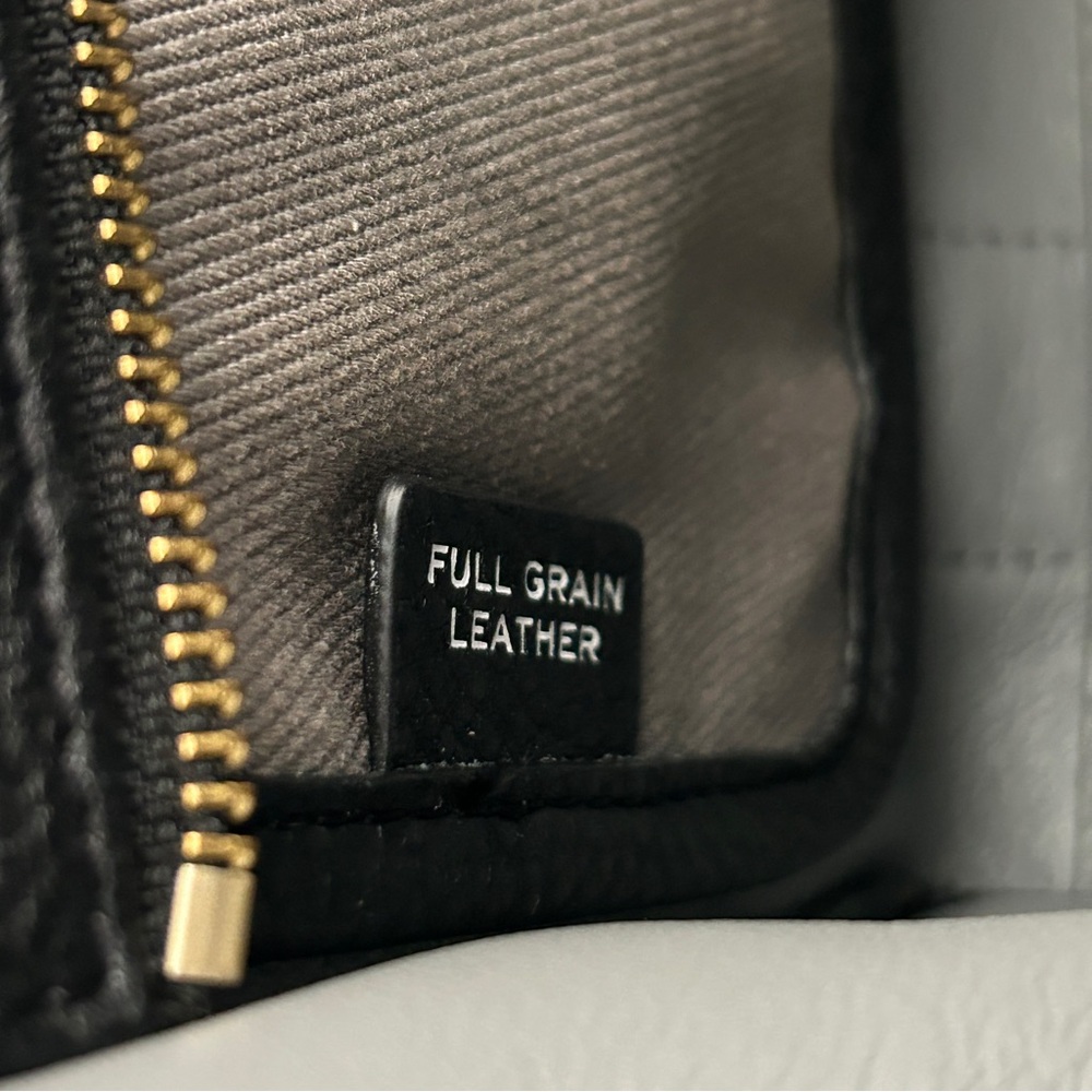 Marc Jacobs The Leather Small Tote Bag - Picture 8 of 10